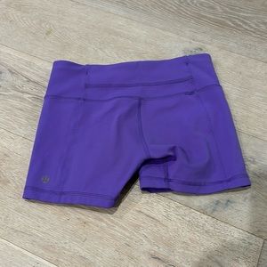 Never worn lulu shorts